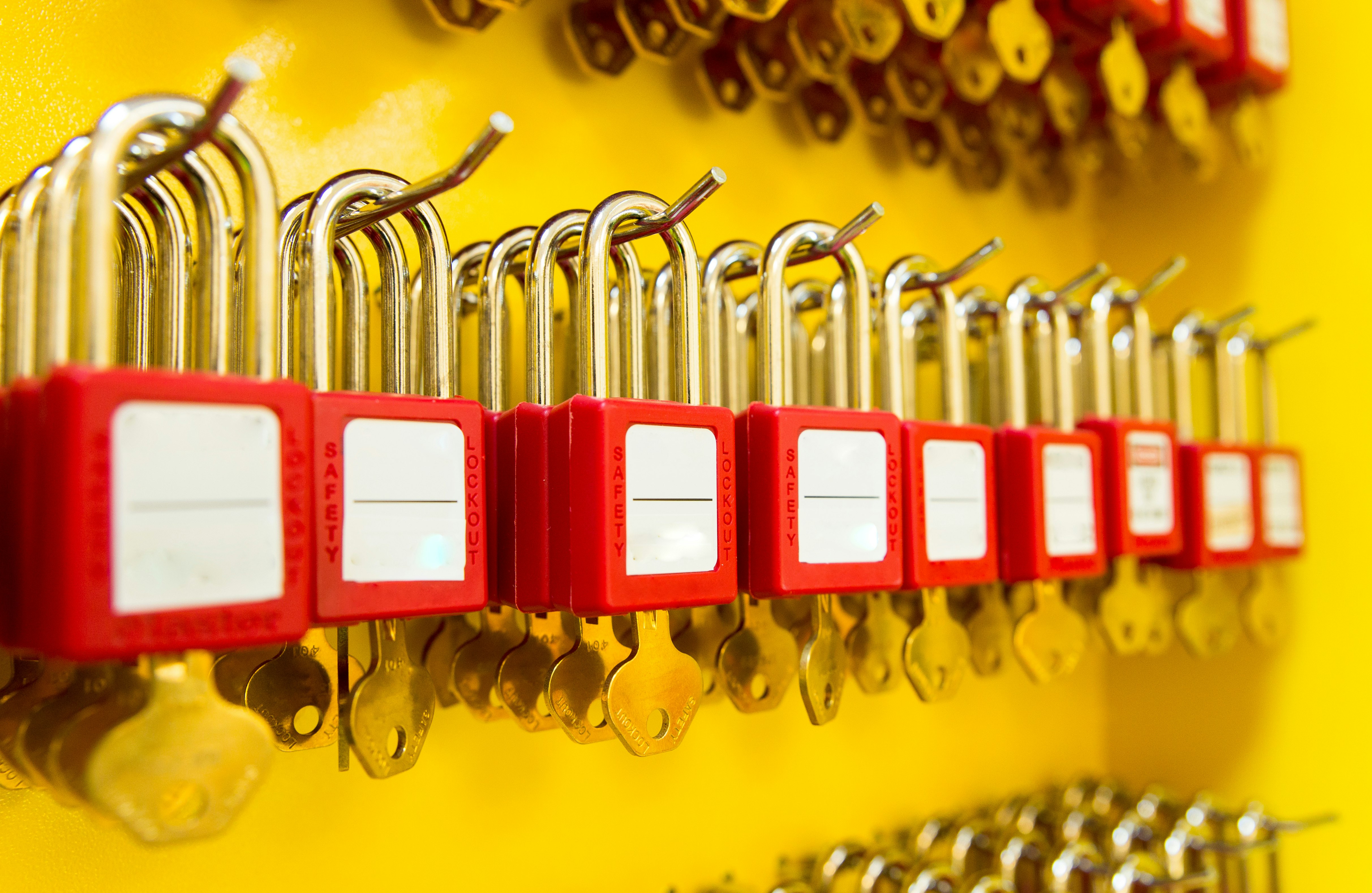 Hazardous Energy Source (LOCKOUT TAGOUT) 