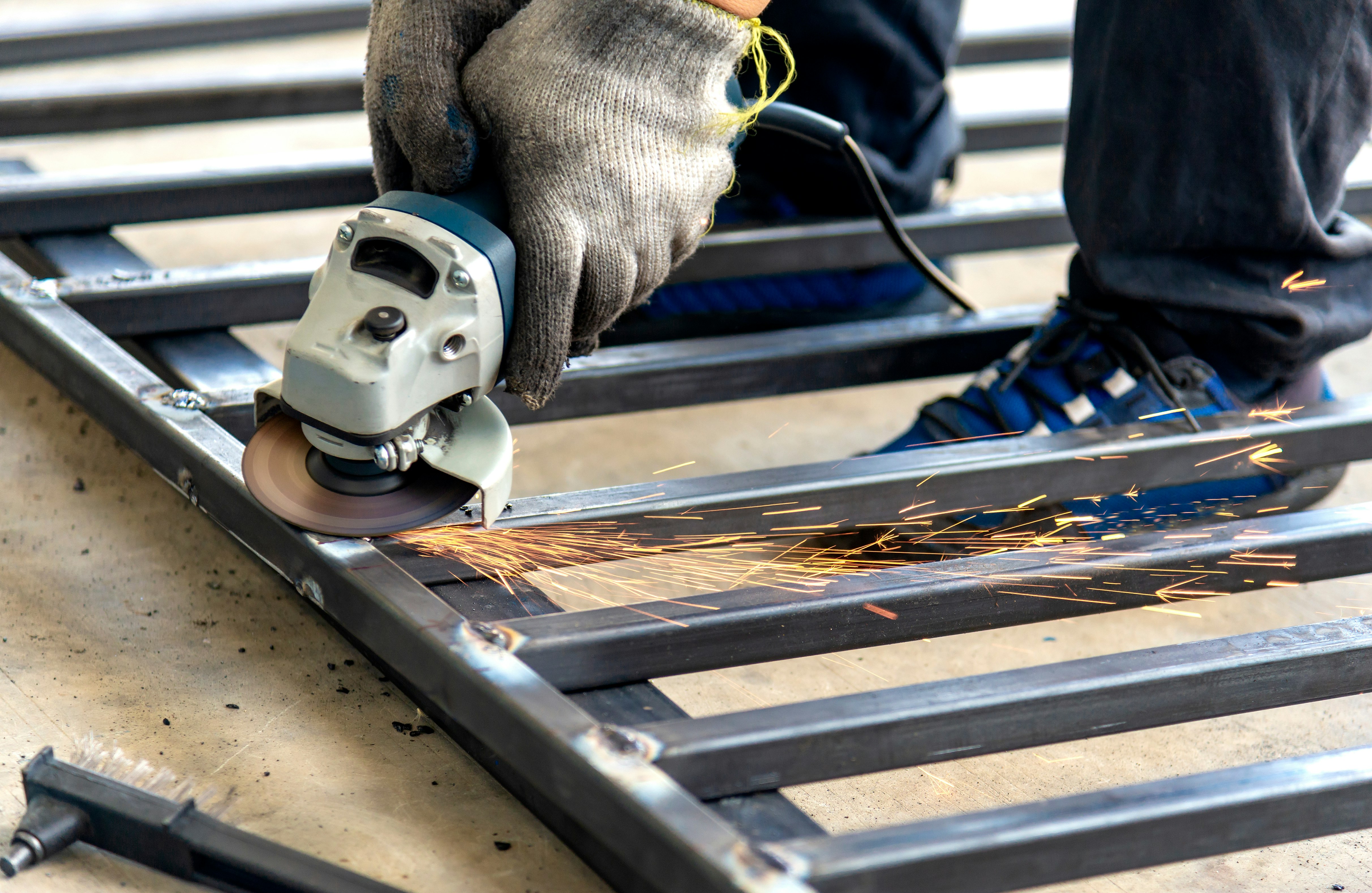 Portable Grinders and Abrasive Wheels (Waste Management) Training Course