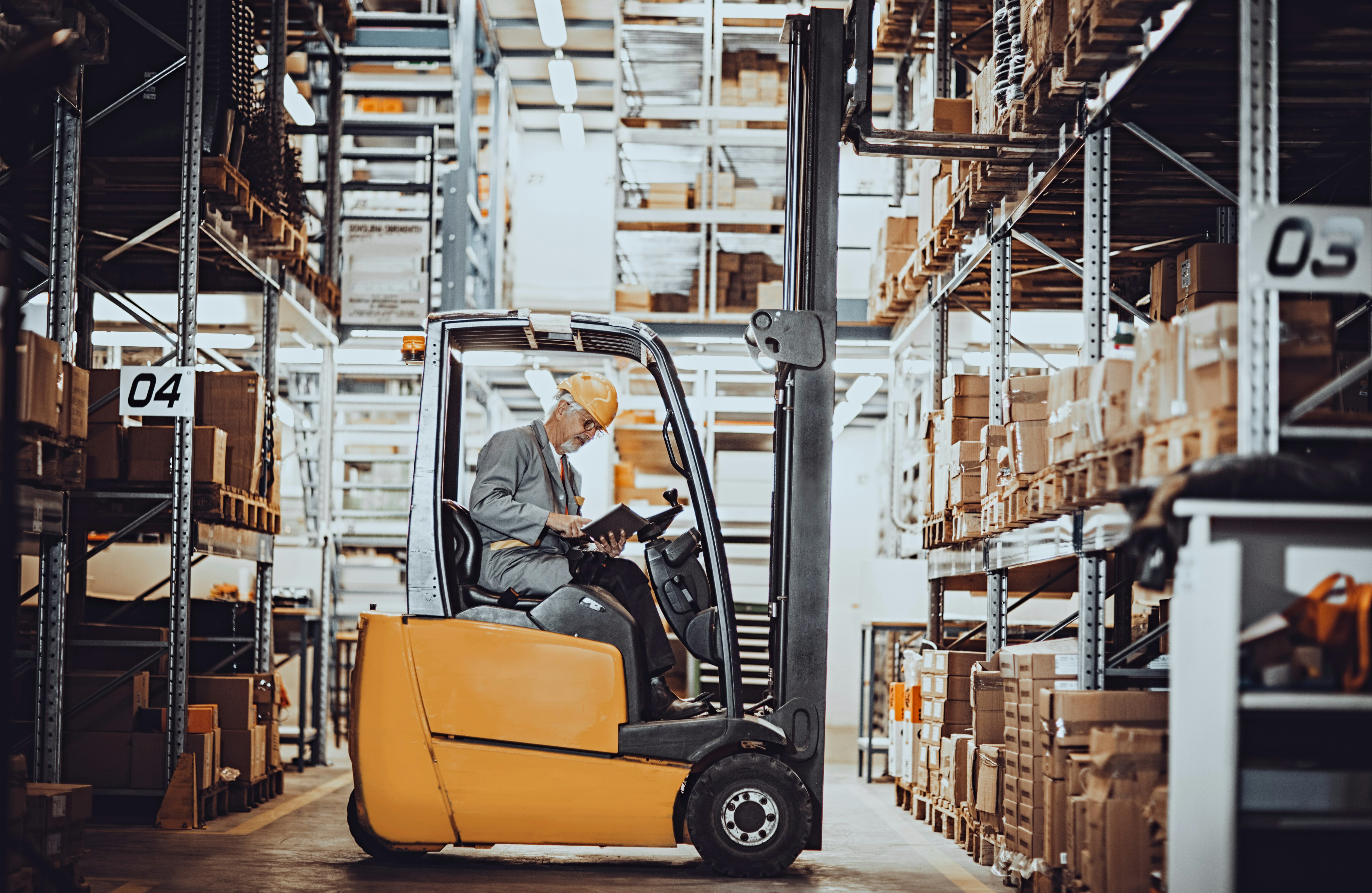Forklifts and the Pedestrians Safety 